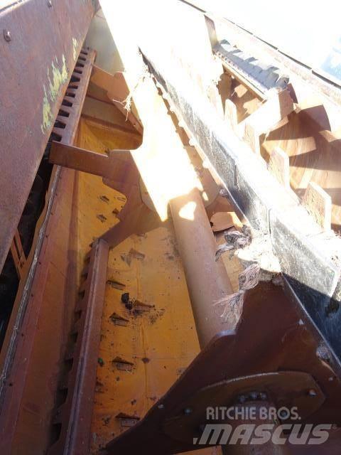Keenan MF 380 Samozberacie vozy