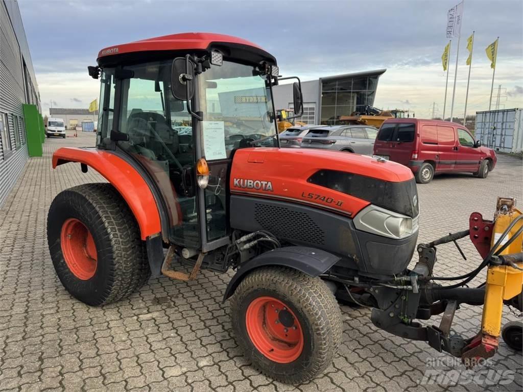 Kubota 5740 Kompaktné traktory