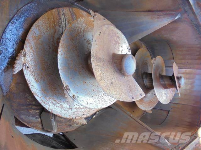Kuhn 27 M3 Samozberacie vozy