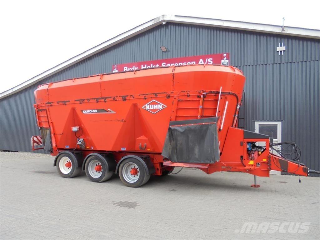 Kuhn 45.3 DL Samozberacie vozy