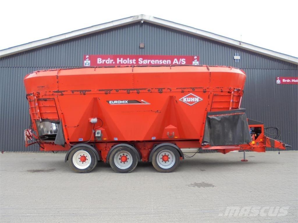 Kuhn 45.3 DL Samozberacie vozy
