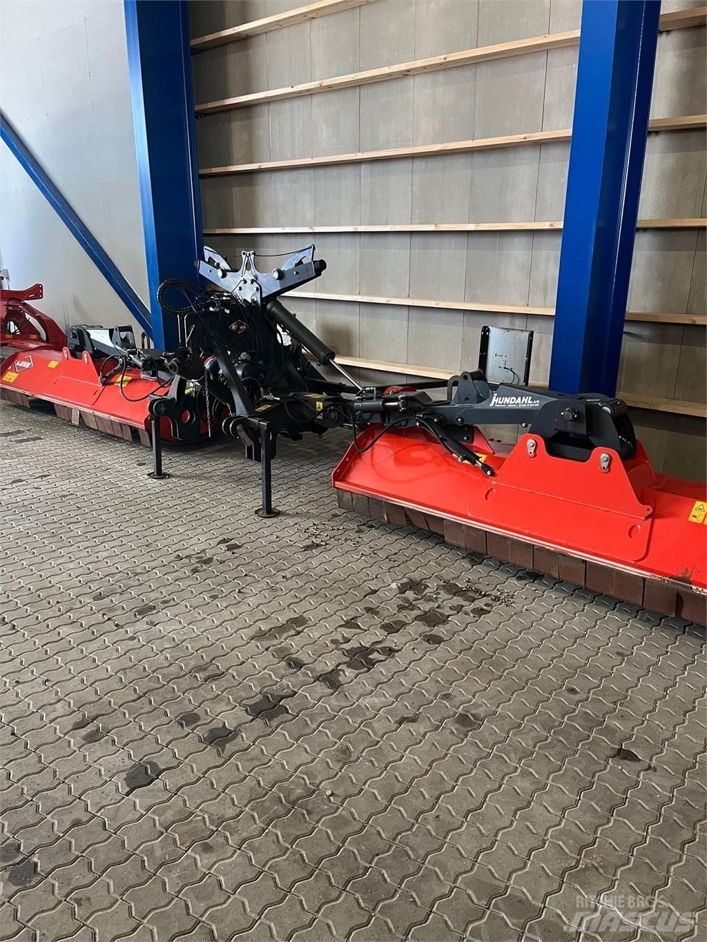 Kuhn BP 8300 Žacie stroje