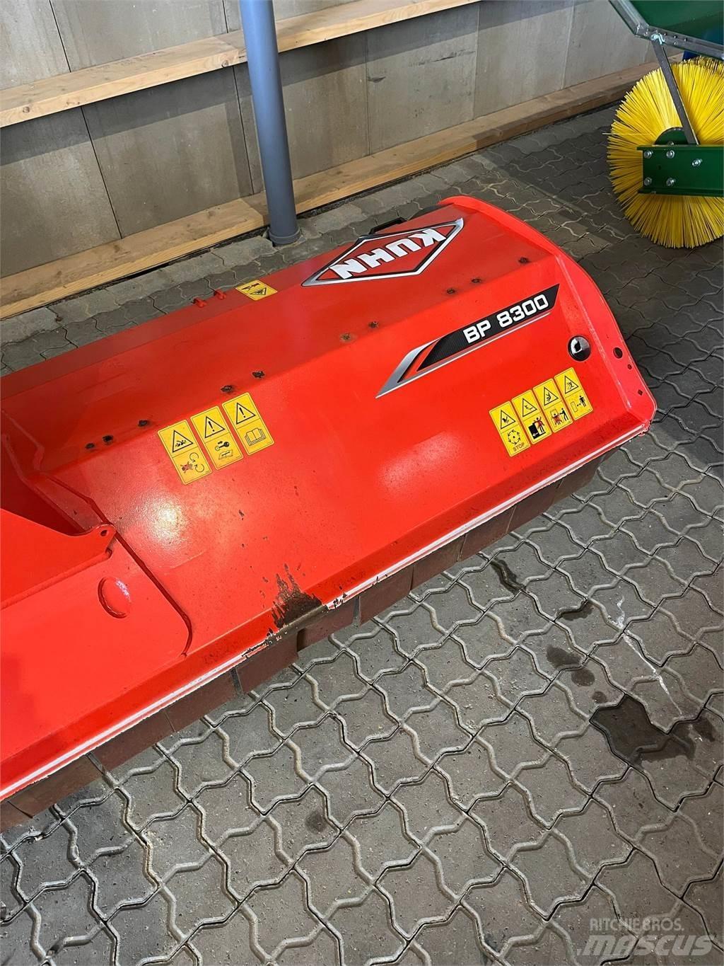 Kuhn BP 8300 Žacie stroje
