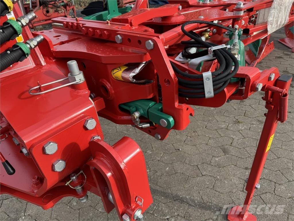 Kverneland 3300S Dvojstranné pluhy