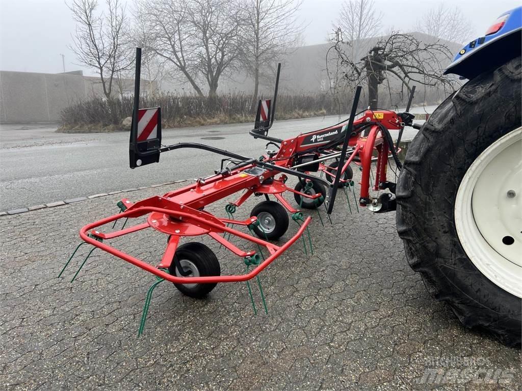 Kverneland 8452 Obracače a zhrabovače sena