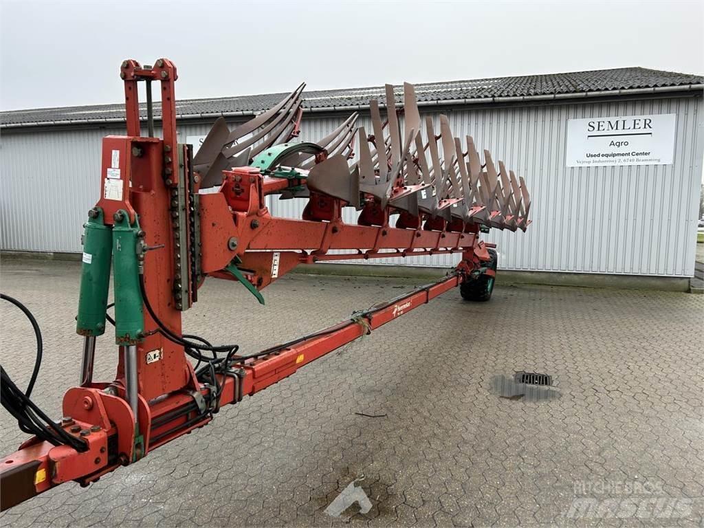 Kverneland PB100 Dvojstranné pluhy