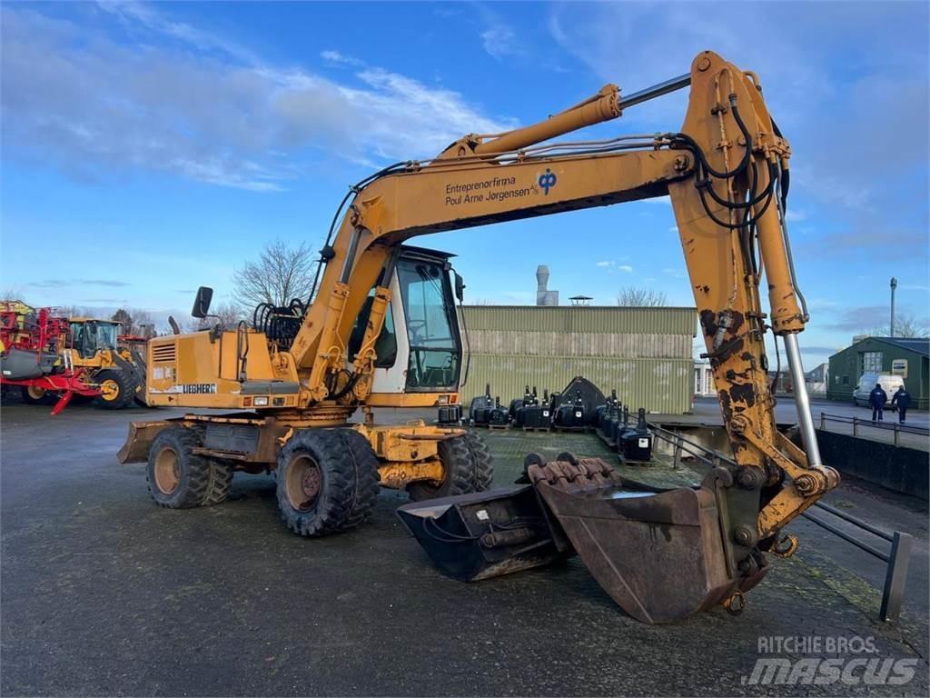 Liebherr 902 Kolesové rýpadlá