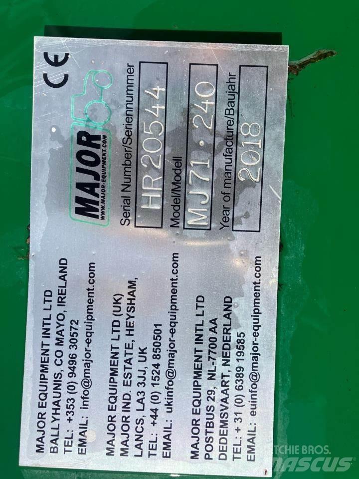 Major MJ71 240 Žacie stroje