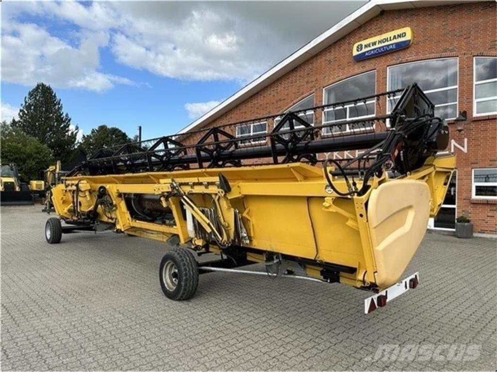 New Holland CR9.80 Kombinované zberacie stroje