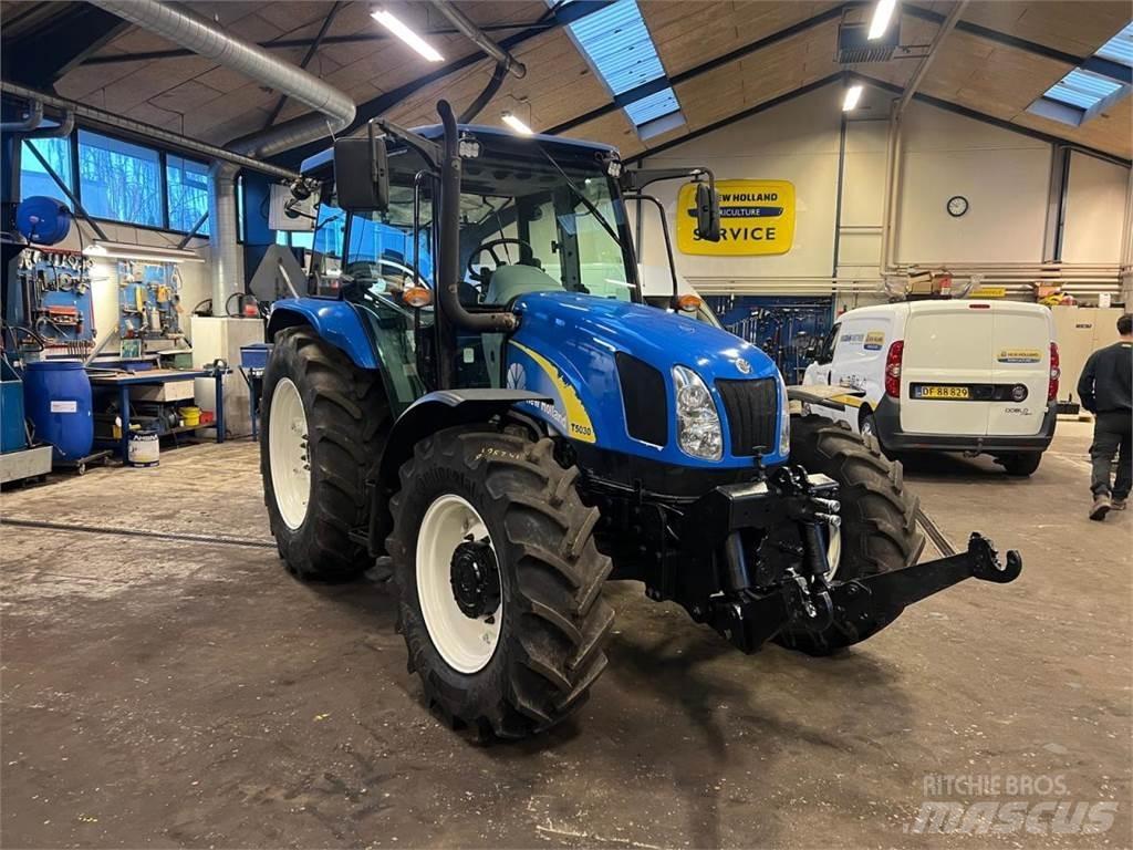 New Holland T5030 Traktory