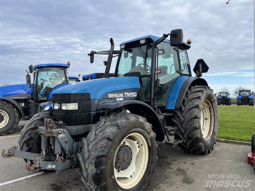 New Holland TM150 Traktory