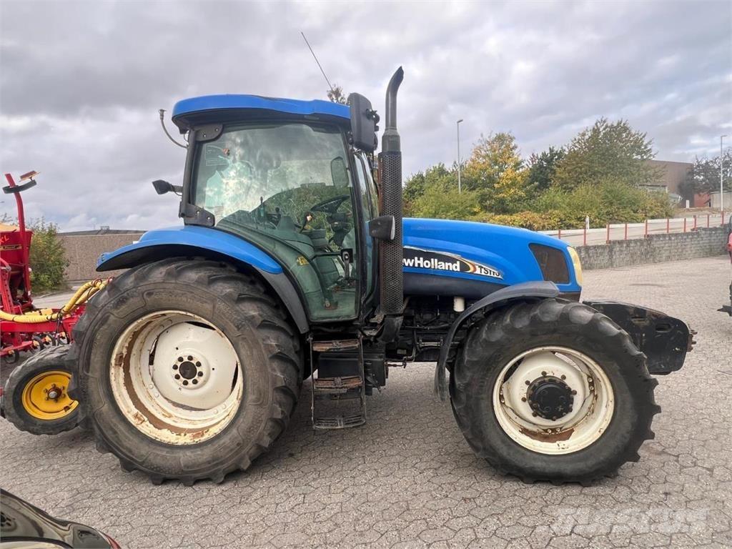 New Holland TS115A Traktory