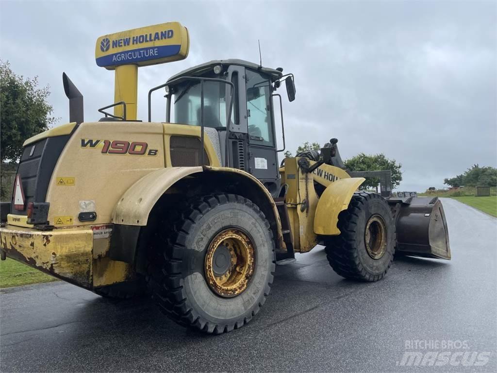 New Holland W190B Kolesové nakladače