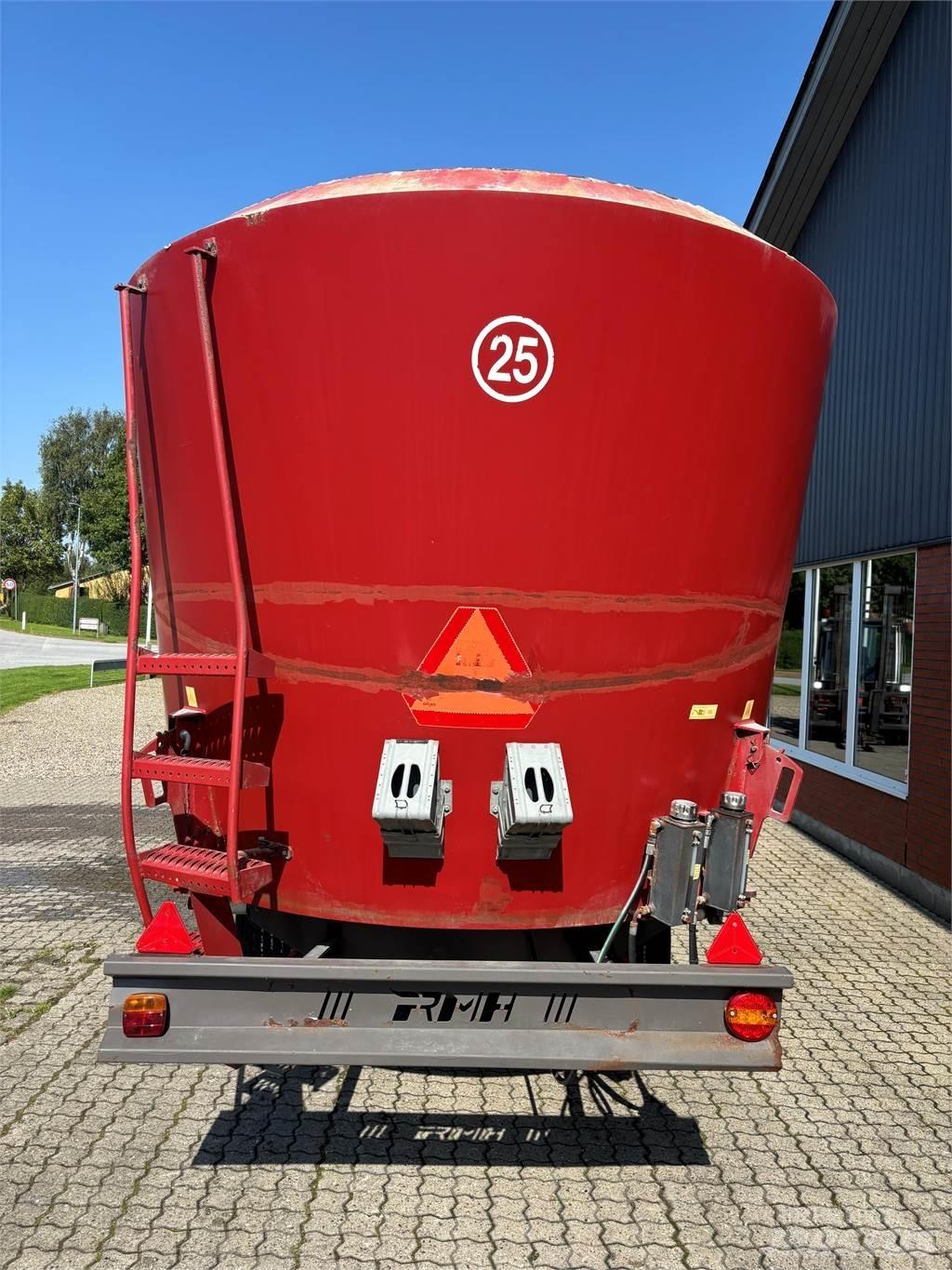 RMH MIXELL 22 Samozberacie vozy