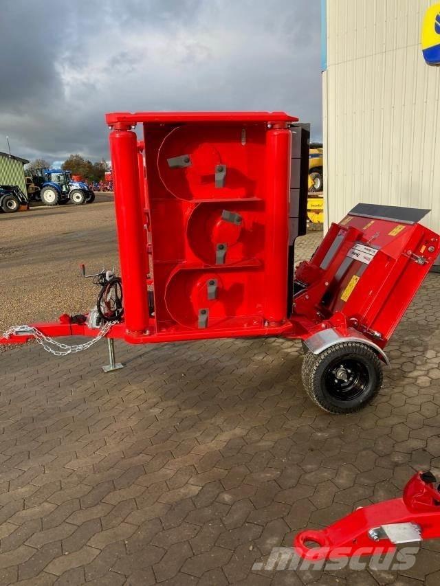 Trimax SNAKE 320 Žacie stroje