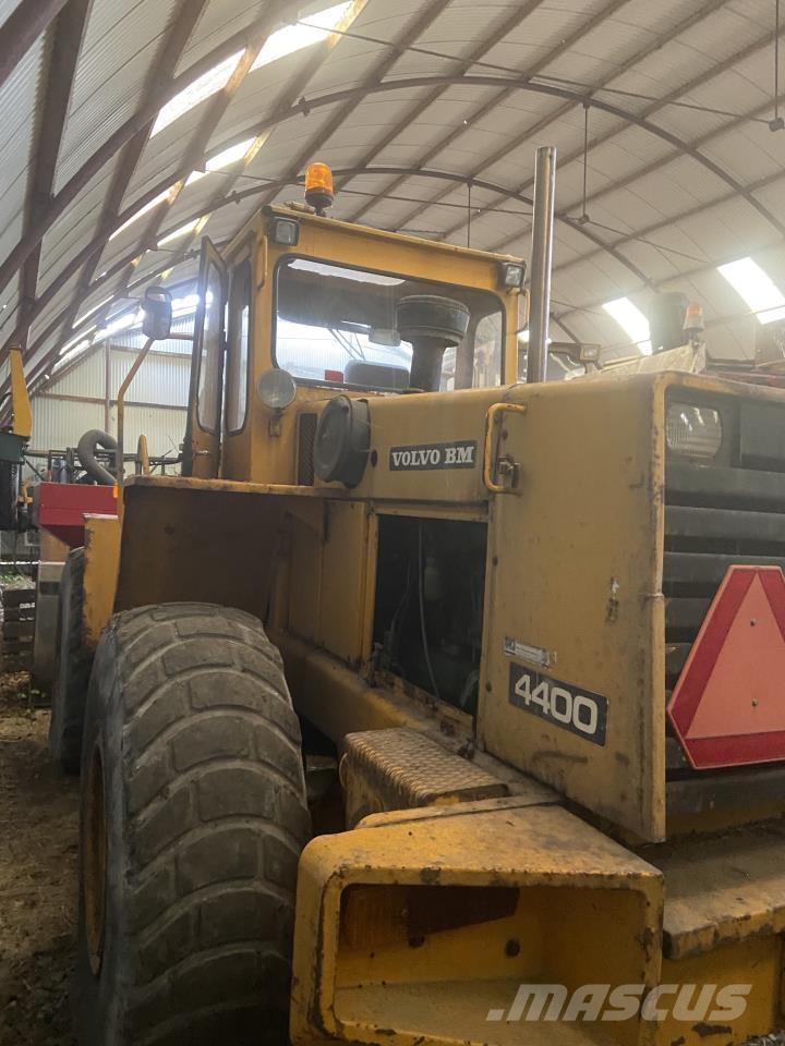 Volvo BM 4400 Kolesové nakladače