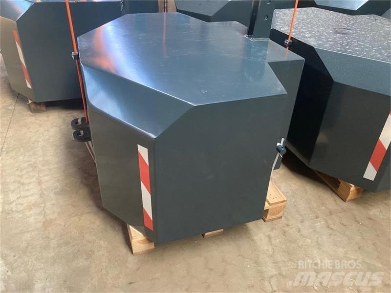  - - -  1800 KG Predné závažie