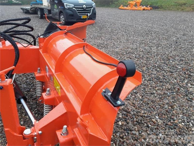  - - -  BOXER AGRI Snežné pluhy, predné snežné radlice