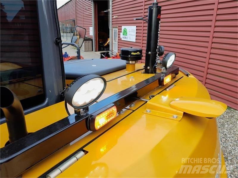XCMG XE80E Pásové rýpadlá