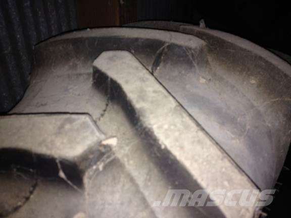  14.9x30 Pneumatiky, kolesá a ráfiky