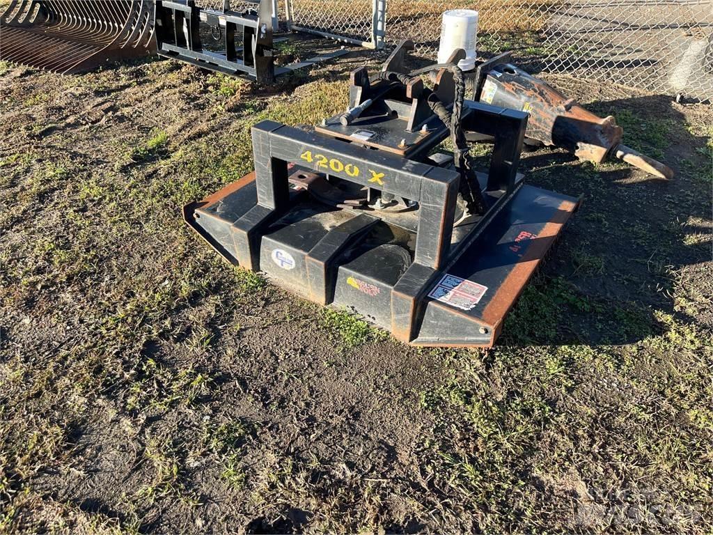  4200 Stínacie harvestory