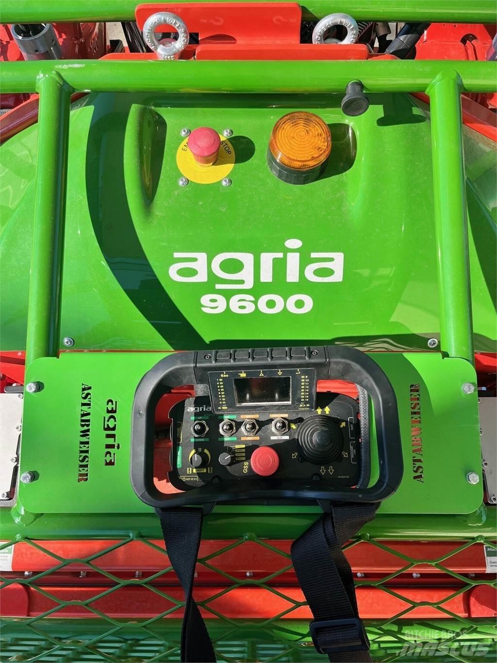 Agria 9600 Drviče a rezače balíkov