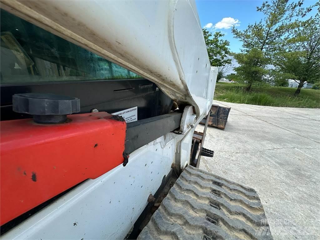 Bobcat T740 Mininakladače