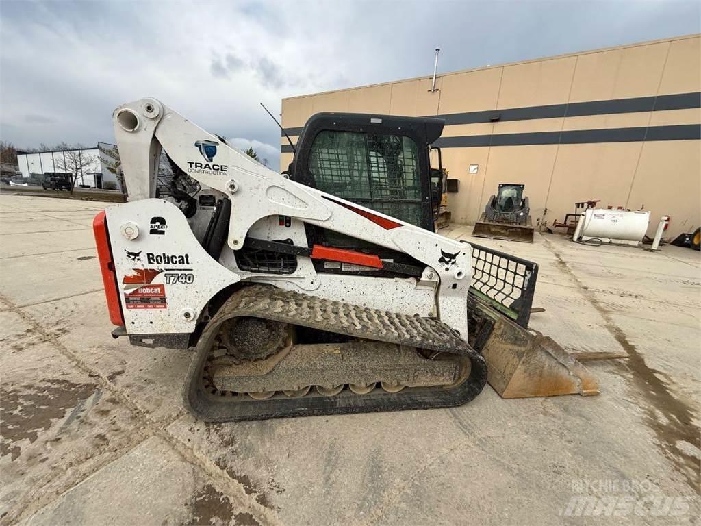 Bobcat T740 Mininakladače