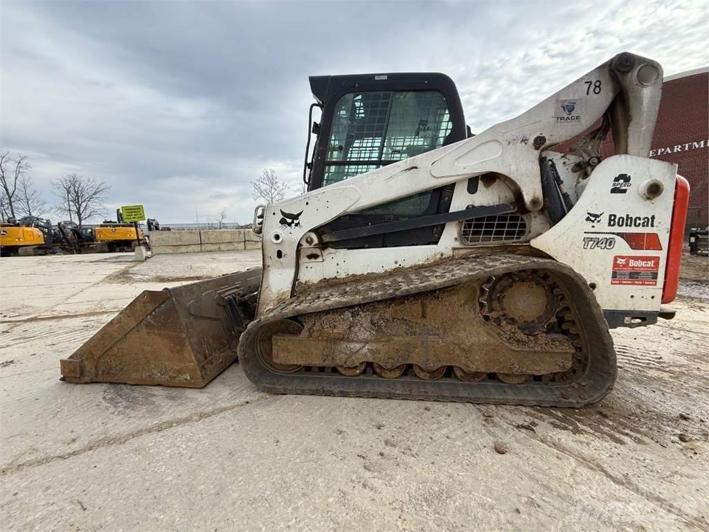 Bobcat T740 Mininakladače