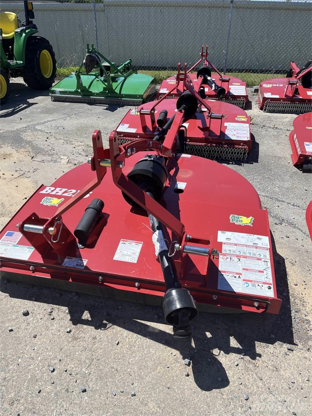 Bush Hog BH215 Drviče a rezače balíkov