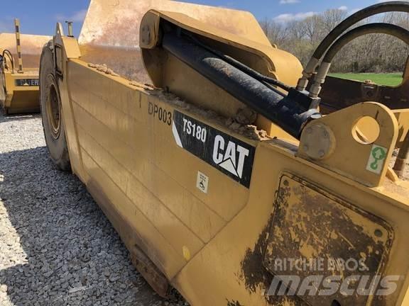 CAT TS180 Traktory