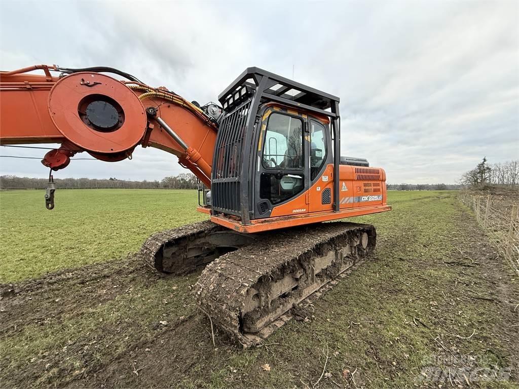 Doosan 225 Žeriavy/Nakladače