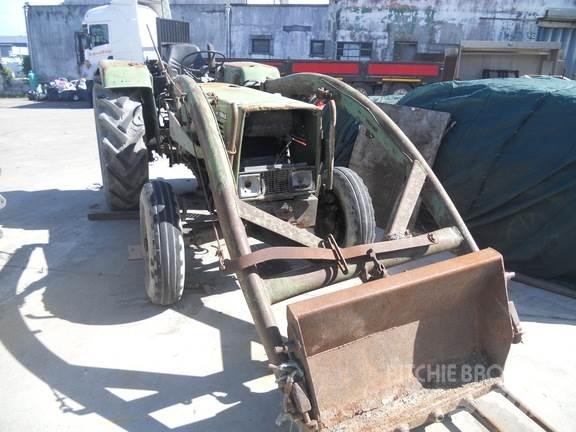 Fendt 104S Traktory
