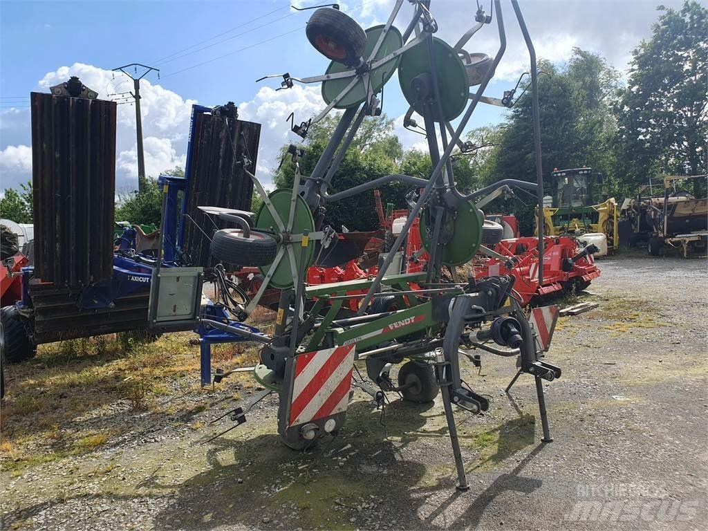 Fendt LOTUS 770 Obracače a zhrabovače sena