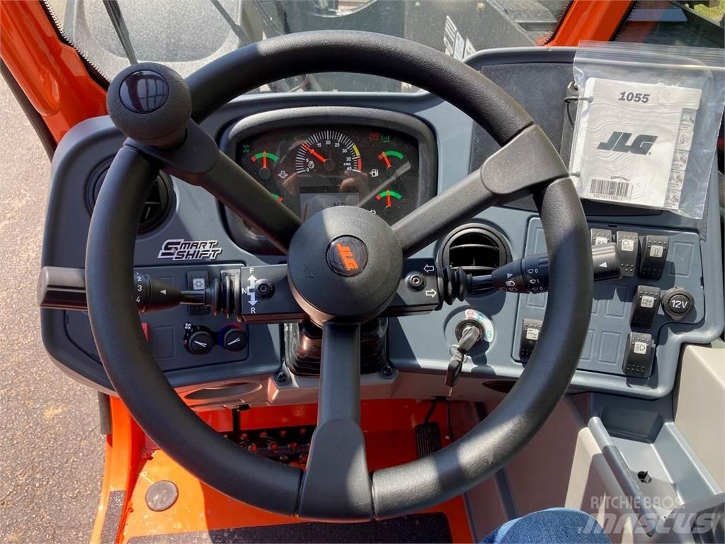 JLG 1055 Teleskopické manipulátory