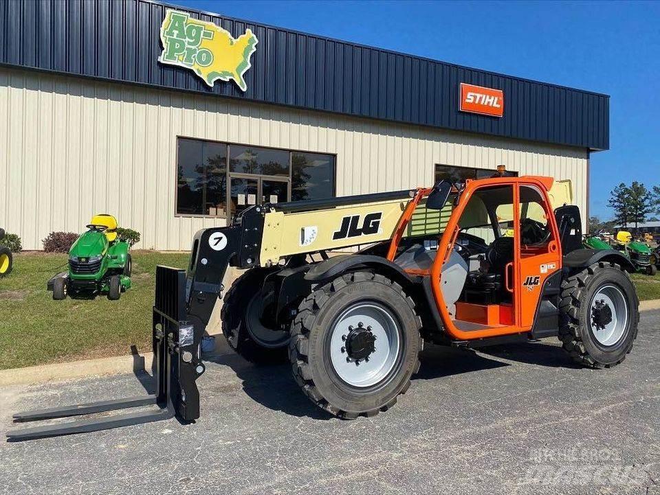 JLG 742 Teleskopické manipulátory