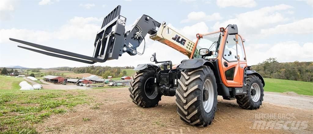 JLG AG925 Teleskopické manipulátory