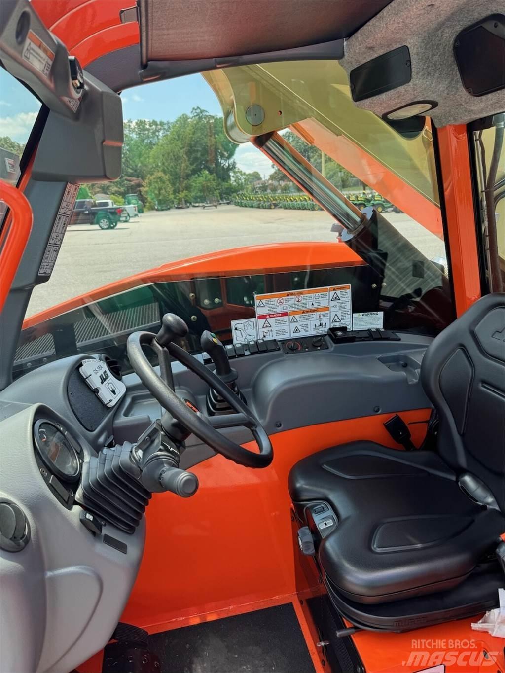 JLG G5-18A Teleskopické manipulátory