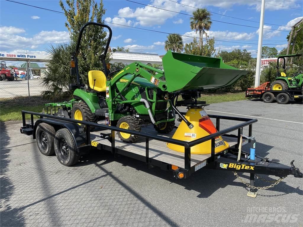 John Deere 1023E Kompaktné traktory