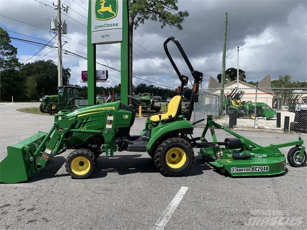John Deere 1023E Kompaktné traktory