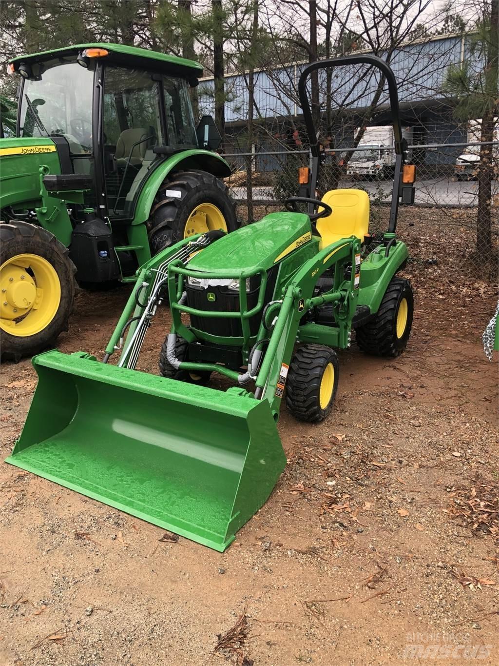 John Deere 1023E Kompaktné traktory