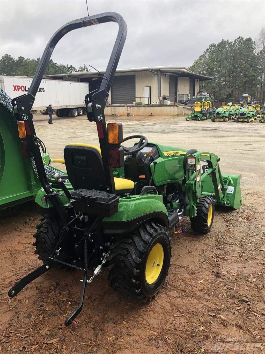 John Deere 1023E Kompaktné traktory