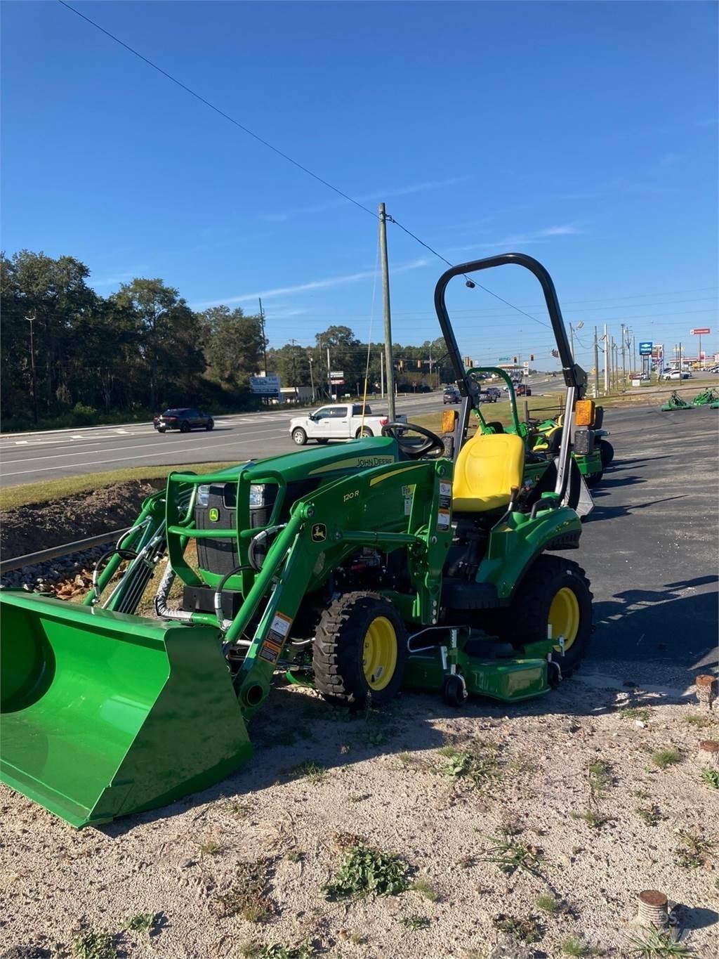 John Deere 1023E Kompaktné traktory