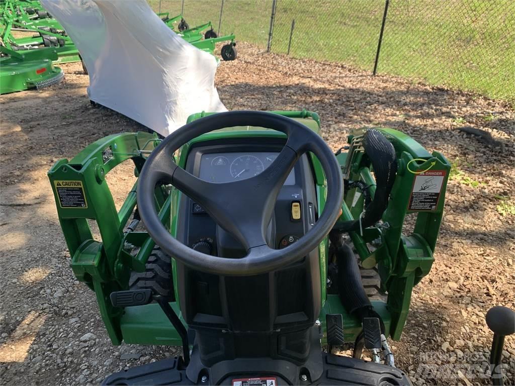 John Deere 1023E Kompaktné traktory