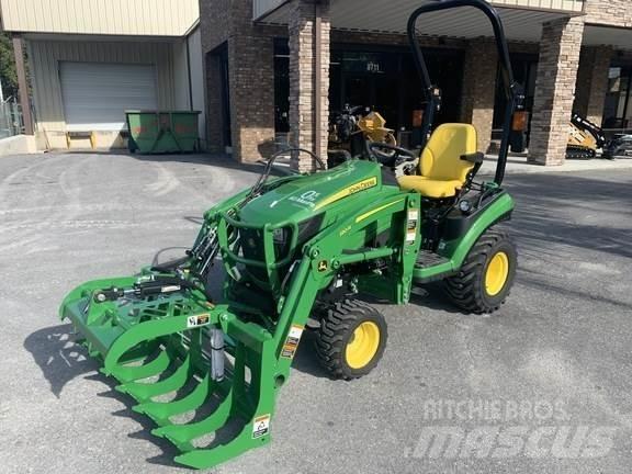 John Deere 1025R Kompaktné traktory