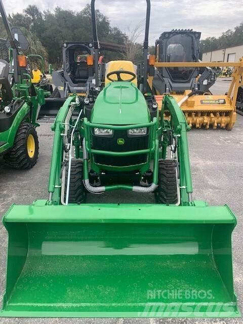 John Deere 1025R Kompaktné traktory