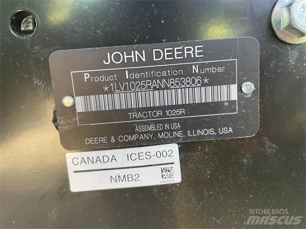 John Deere 1025R Kompaktné traktory