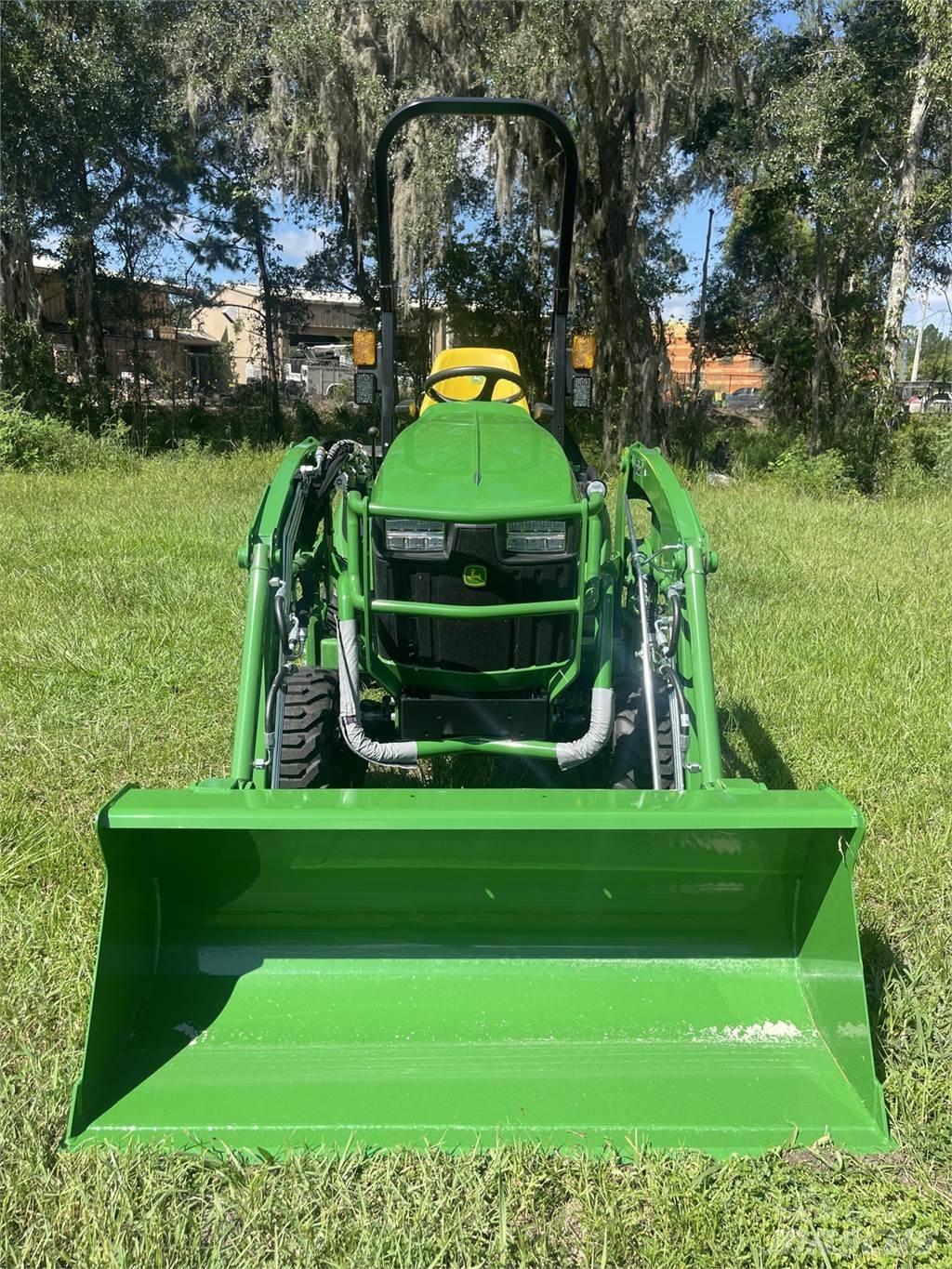 John Deere 1025R Kompaktné traktory