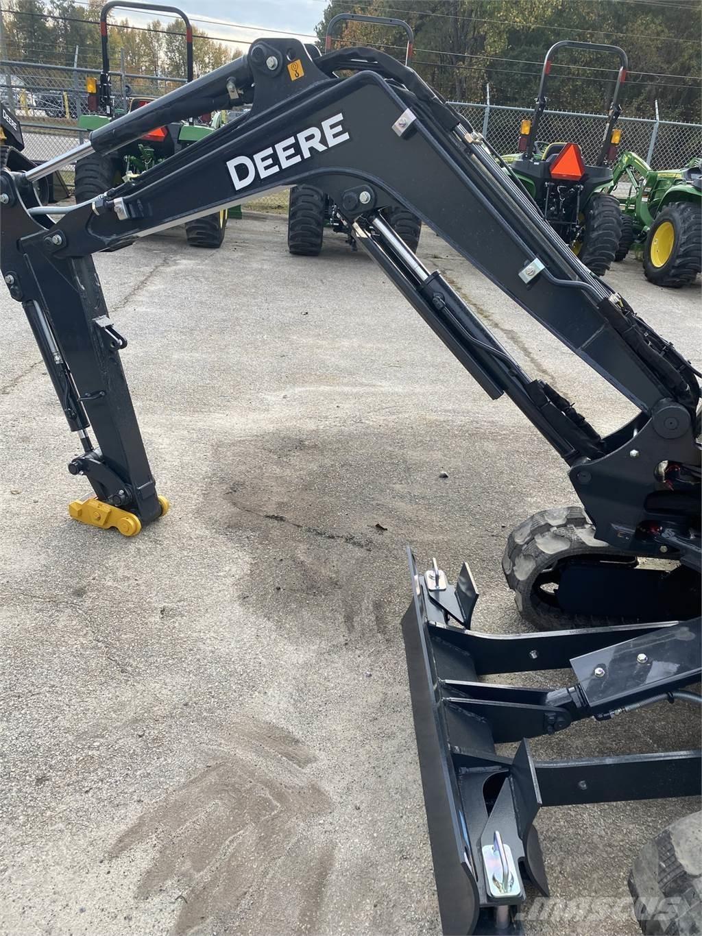 John Deere 17 P Mini rýpadlá < 7t