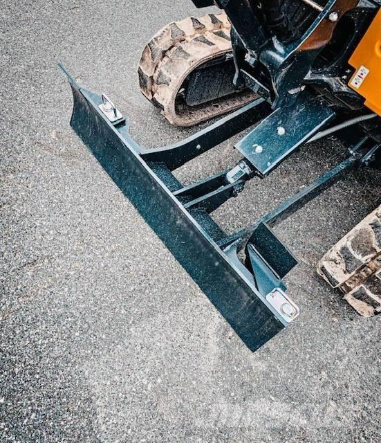 John Deere 17 P Mini rýpadlá < 7t